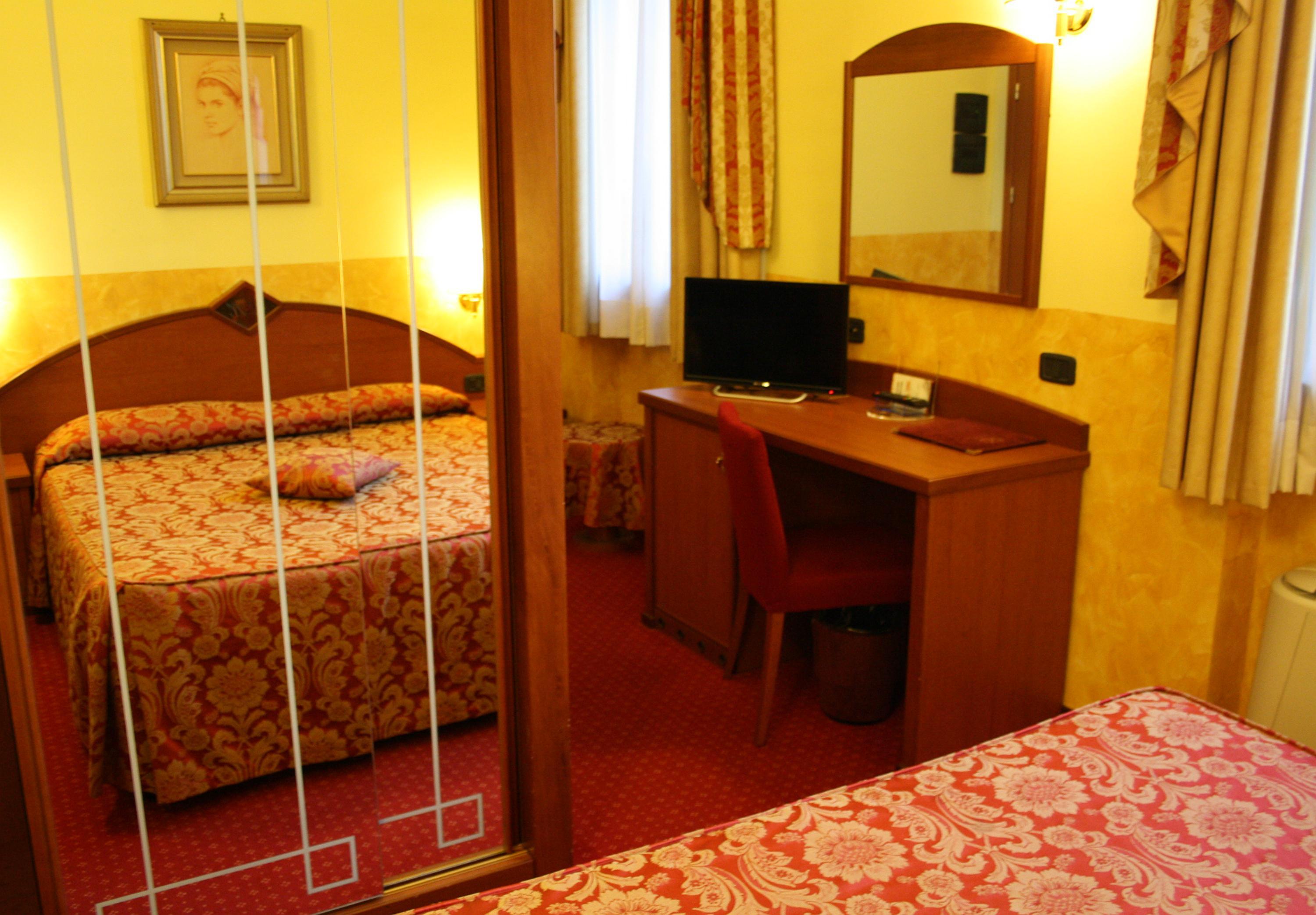 Hotel Majestic San Giuliano Milanese Ngoại thất bức ảnh