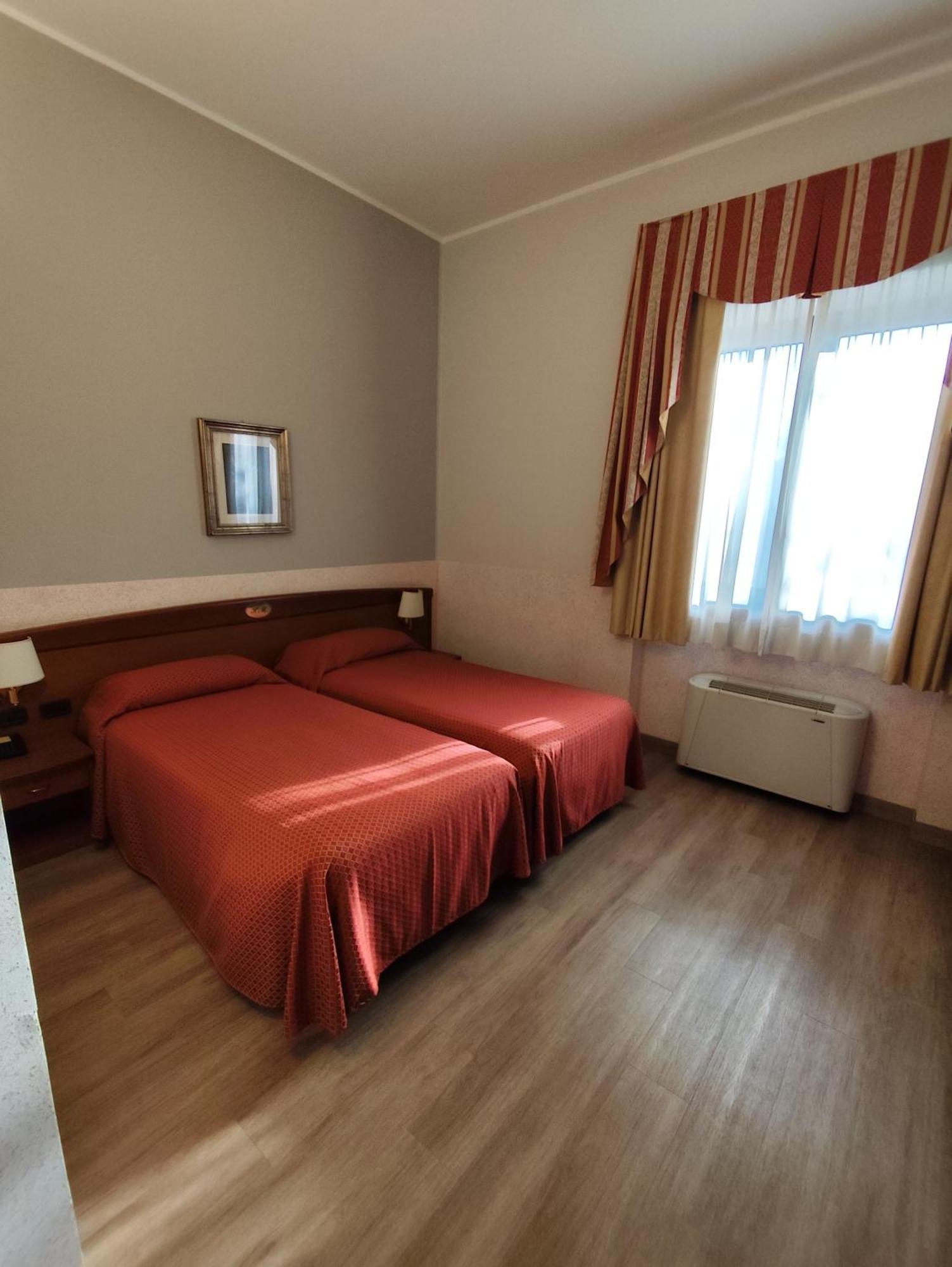Hotel Majestic San Giuliano Milanese Ngoại thất bức ảnh