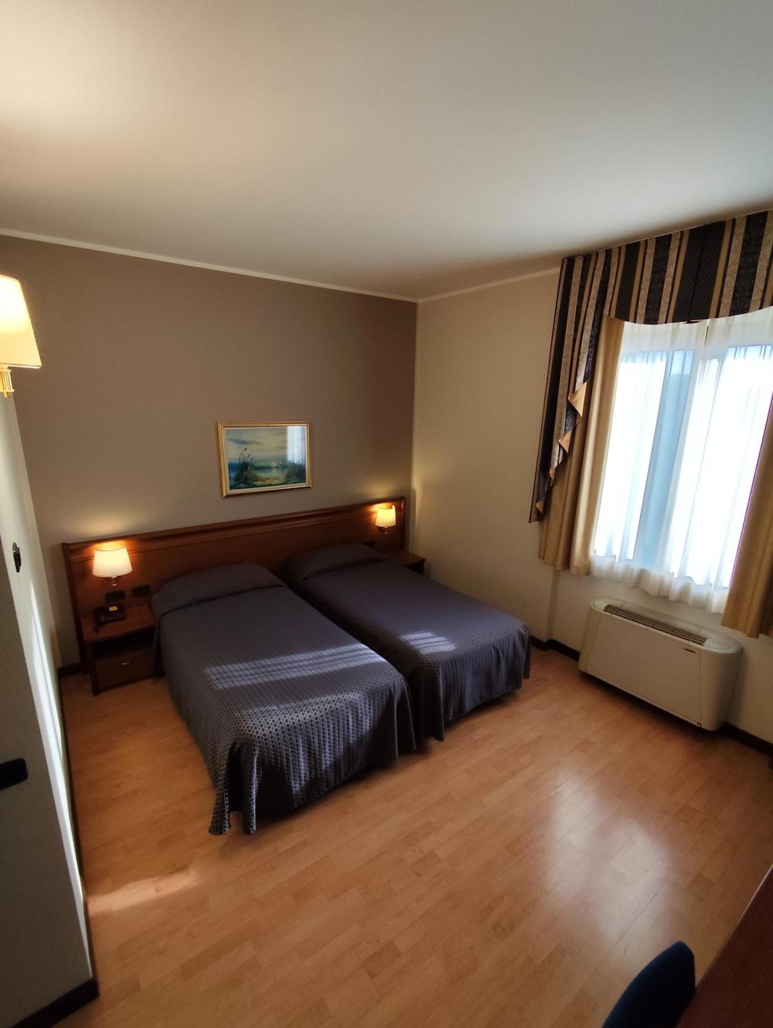 Hotel Majestic San Giuliano Milanese Ngoại thất bức ảnh