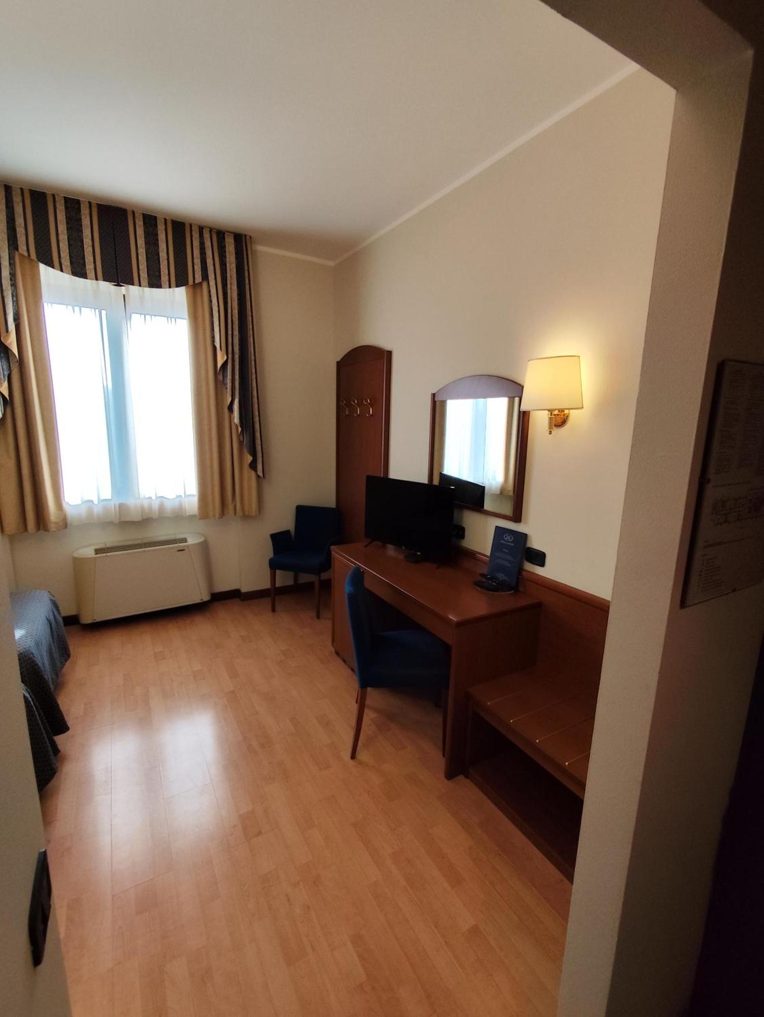 Hotel Majestic San Giuliano Milanese Ngoại thất bức ảnh
